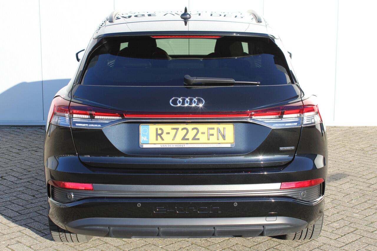 Audi Q4 e-tron 50 quattro S-Edition 77kWh. ELEKTRISCH ! Voorzien van diverse opties ! Autm. airco dual, navigatie, telefoonvoorb., elektr. panodak, LM wielen, DAB radio, camera, parkeersensoren, head-up display, elektr. achterklep, lederen int., stoel- en stuurwiel verw