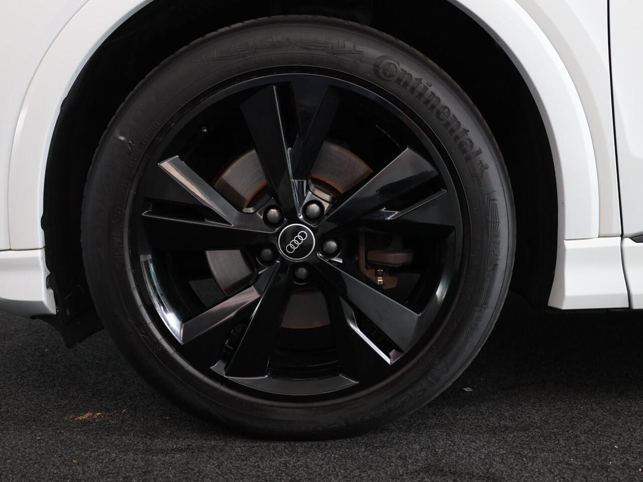 Audi Q4 e-tron 35 Launch edition S Competition 55 kWh 170pk | Panoramadak | Elektrisch verstelbare voorstoelen | Warmtepomp | Navigatie | Matrix LED |20'LM-velgen|SOH 89%