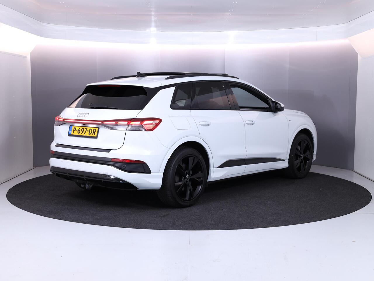 Audi Q4 e-tron 35 Launch edition S Competition 55 kWh 170pk | Panoramadak | Elektrisch verstelbare voorstoelen | Warmtepomp | Navigatie | Matrix LED |20'LM-velgen|SOH 89%