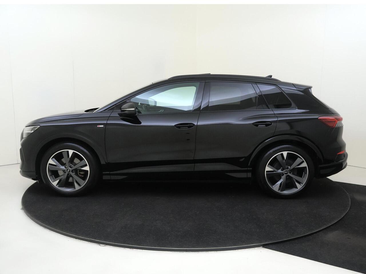 Audi Q4 e-tron 35 Launch edition S Competition 55 kWh | SOH 93%| Panoramadak | Achteruitrijcamera | LED matrix verlichting | Climate control | Stoelverwarming | Adaptieve cruise control | CarPlay |