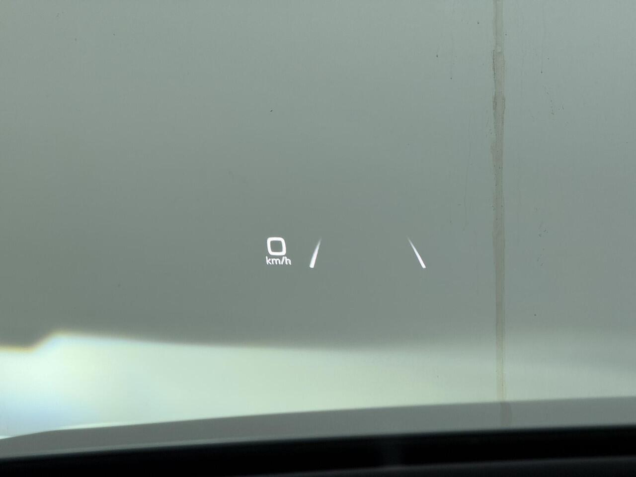 Audi Q4 e-tron 50 quattro Launch edition S Competition 77 kWh | 299 PK | SoH 89% | Warmtepomp | Head-up display | 21" LM velgen | S line | Matrix LED koplampen |