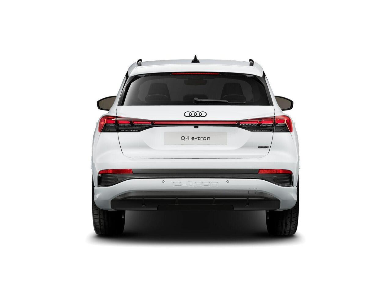 Audi Q4 e-tron 45 quattro S edition Competition 82 kWh 286pk | Assistentiepakket plus | Optiek pakket zwart plus | Ambient verlichting | Dodehoek detectie | Privacy glas |