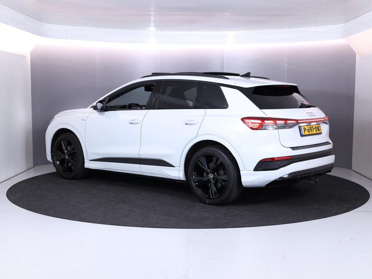 Audi Q4 e-tron 35 Launch edition S Competition 55 kWh 170pk | Panoramadak | Elektrisch verstelbare voorstoelen | Warmtepomp | Navigatie | Matrix LED |20'LM-velgen|SOH 89%