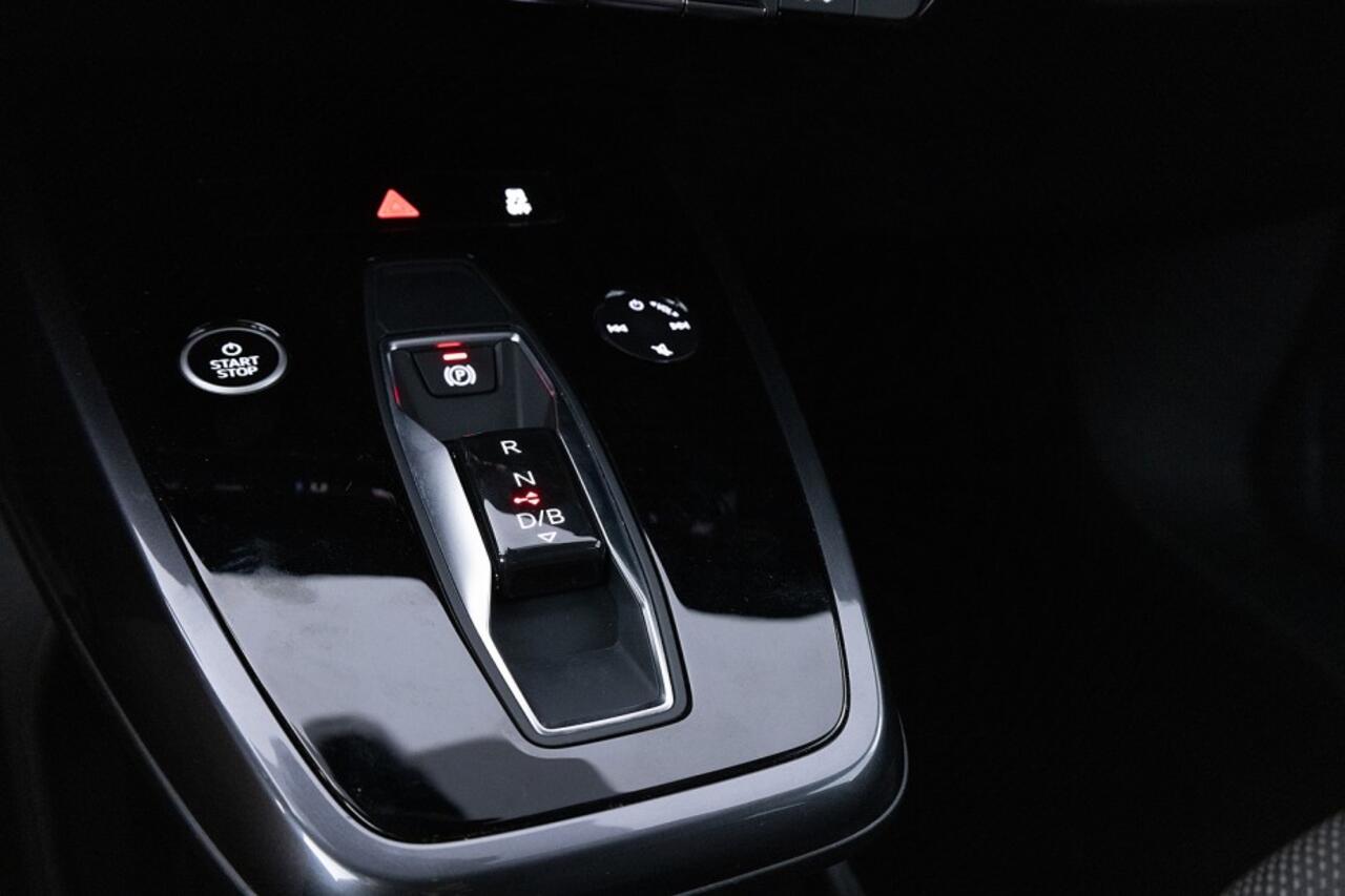 Audi Q4 e-tron 40 Launch edition S Competition 77 kWh | SOH 95% | Full LED | S-Line | NAVI | ECC | VELGEN