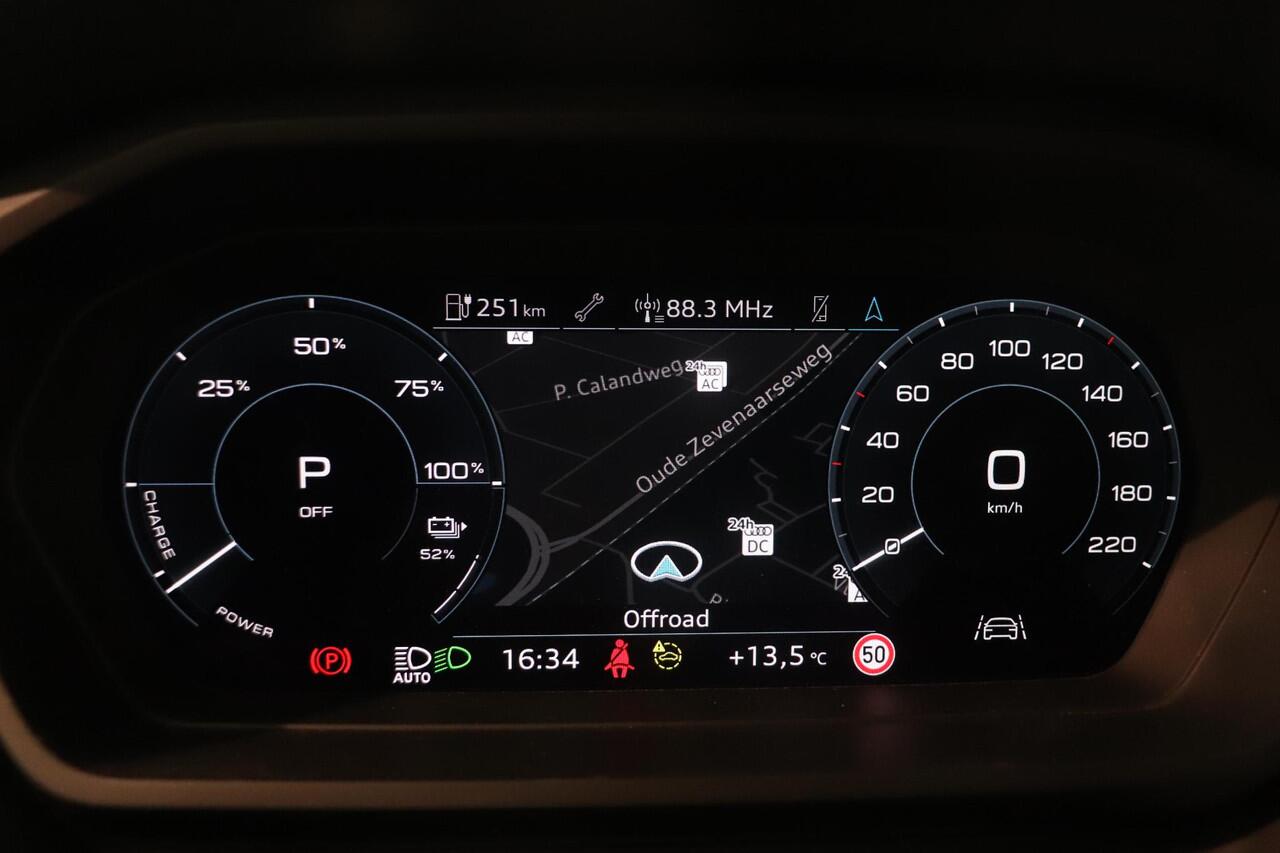 Audi Q4 e-tron 40 Launch edition Advanced 77 kWh | Warmtepomp | SoH 93% | Leder bekleding | 20" Lichtmetaal | Parkeersesoren | Navigatie | LED matrix koplampen |