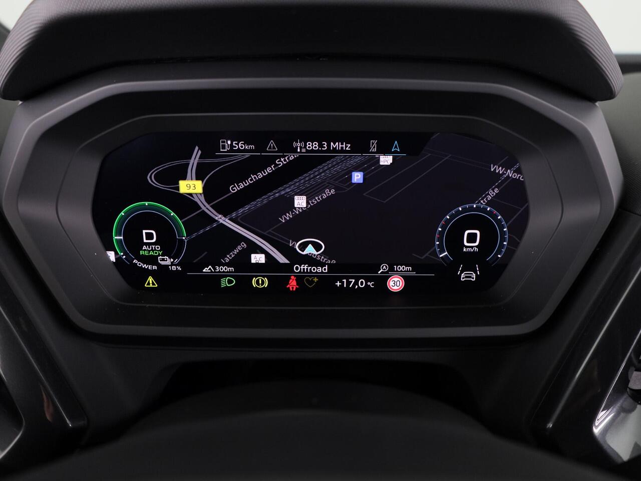 Audi Q4 e-tron 40 S edition 63 kWh 204pk | Achteruitrijcamera | Comfortpakket | Assistentiepakket plus | Optiekpakket zwart plus | Privacy glas | Adaptive cruise control |