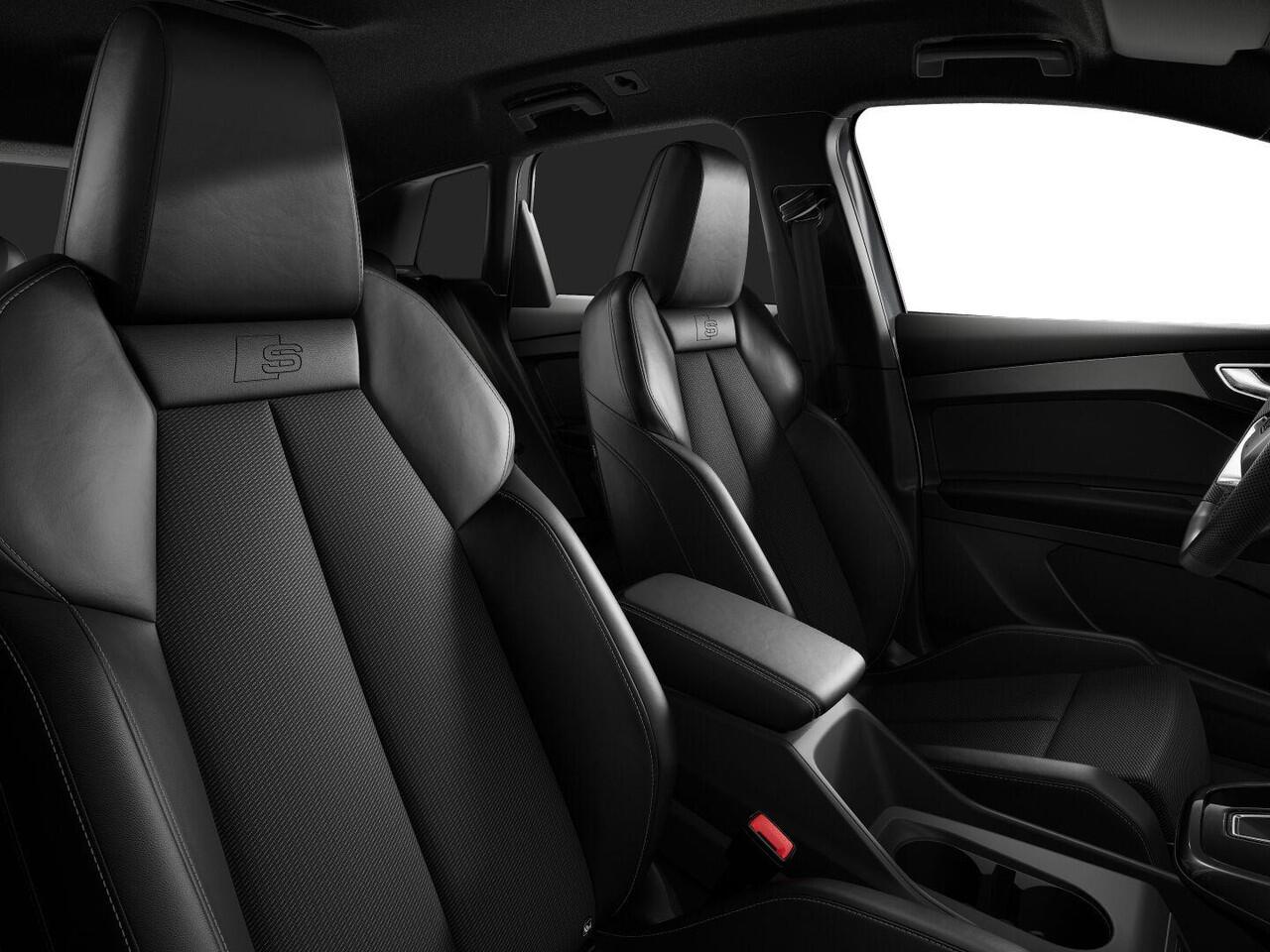 Audi Q4 e-tron 45 S edition Competition e-tron 82 kWh 286 pk | Assistentiepakket plus | Comfortpakket | Ambient lichtpakket | Optiekpakket zwart plus |