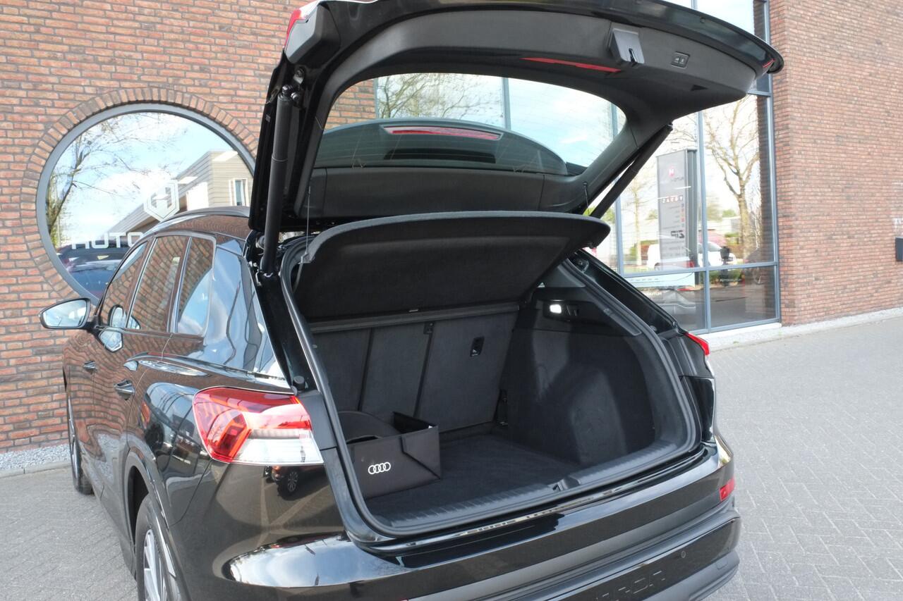 Audi Q4 e-tron 45 Edition 82 kWh Panoramadak, Leder, Achteruitrijcamera, ACC