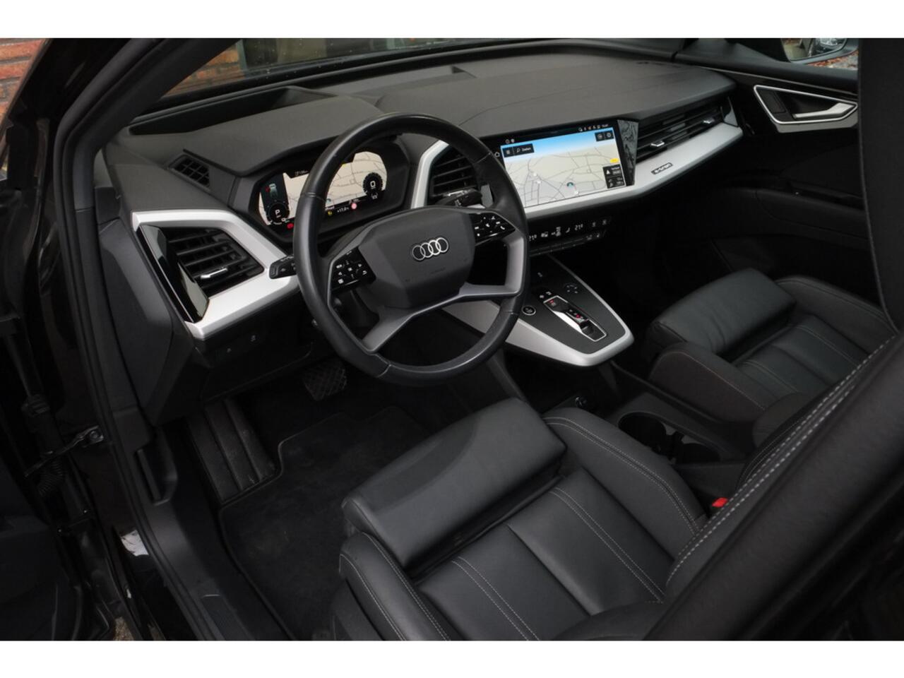 Audi Q4 e-tron 45 quattro 82kWh 266pk Trekhaak, Leder, Sportstoelen, Achteruitr