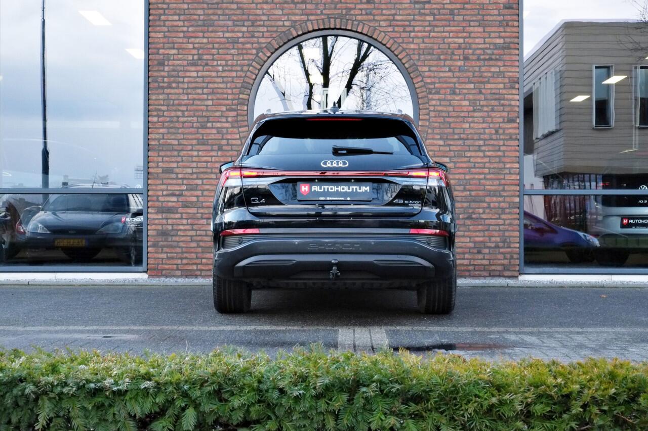 Audi Q4 e-tron 45 quattro 77 kWh Trekhaak, Leder, Sportstoelen, Achteruitrijcamera, Head-up display