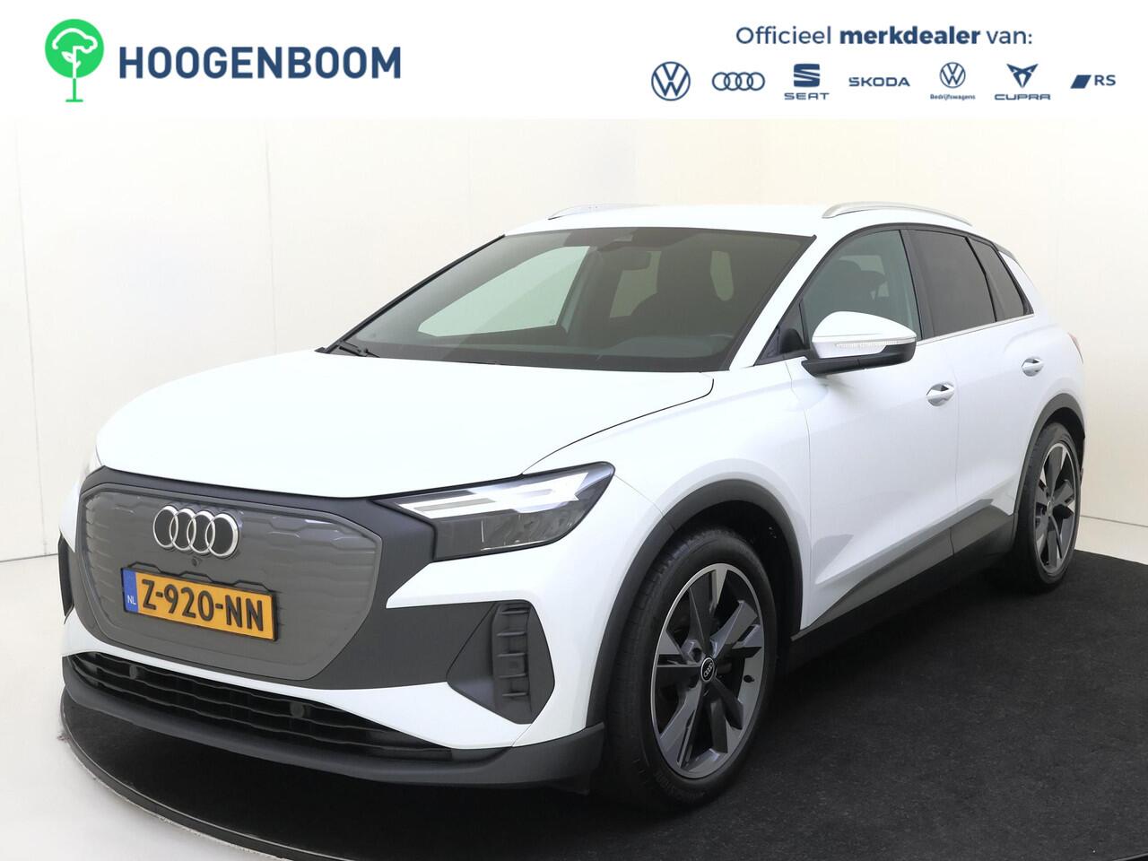 Audi Q4 e-tron 35 Launch edition Advanced 55 kWh | Achteruitrijcamera | Adaptieve cruise control | Dodehoek detectie | Stoelverwarming | Navigatie Plus | Elektrisch inklapbare buitenspiegels |