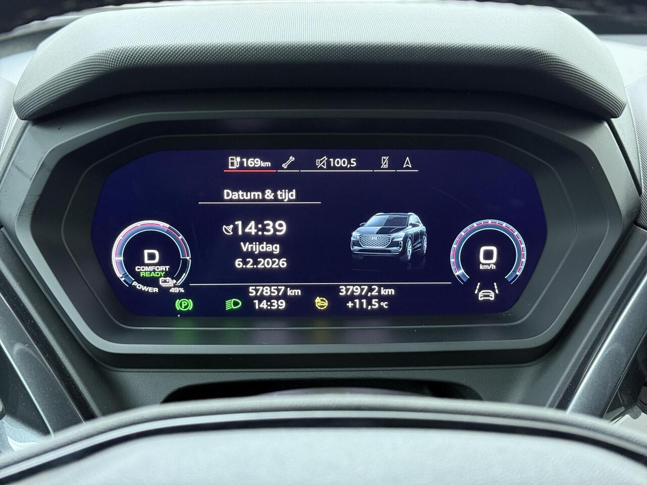 Audi Q4 e-tron 50 quattro Launch edition S Competition 77 kWh | 299 PK | SoH 89% | Warmtepomp | Head-up display | 21" LM velgen | S line | Matrix LED koplampen |