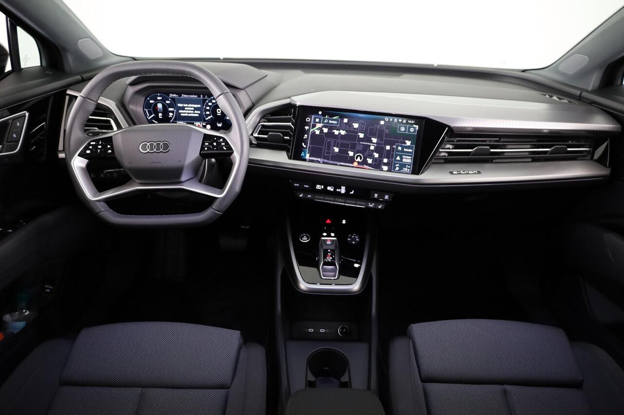Audi Q4 e-tron 45 quattro Advanced edition 82 kWh 286pk | Adaptieve cruise controle | Parkeercamera achter | Optiekpakket zwart Plus