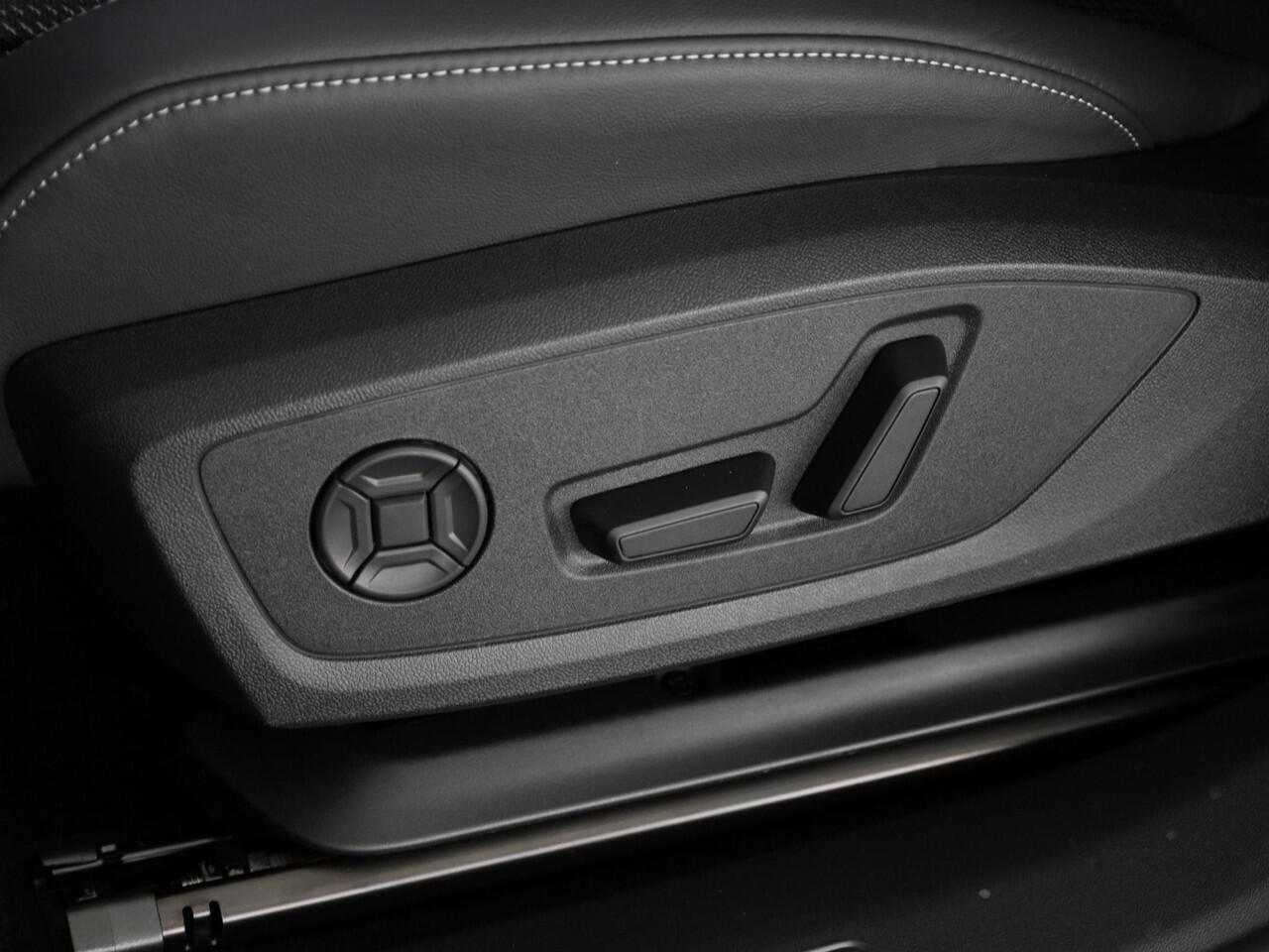 Audi Q4 e-tron 45 S edition Competition e-tron 82 kWh 286 pk | Assistentiepakket plus | Comfortpakket plus | Ambient verlichting | Optiekpakket zwart plus |