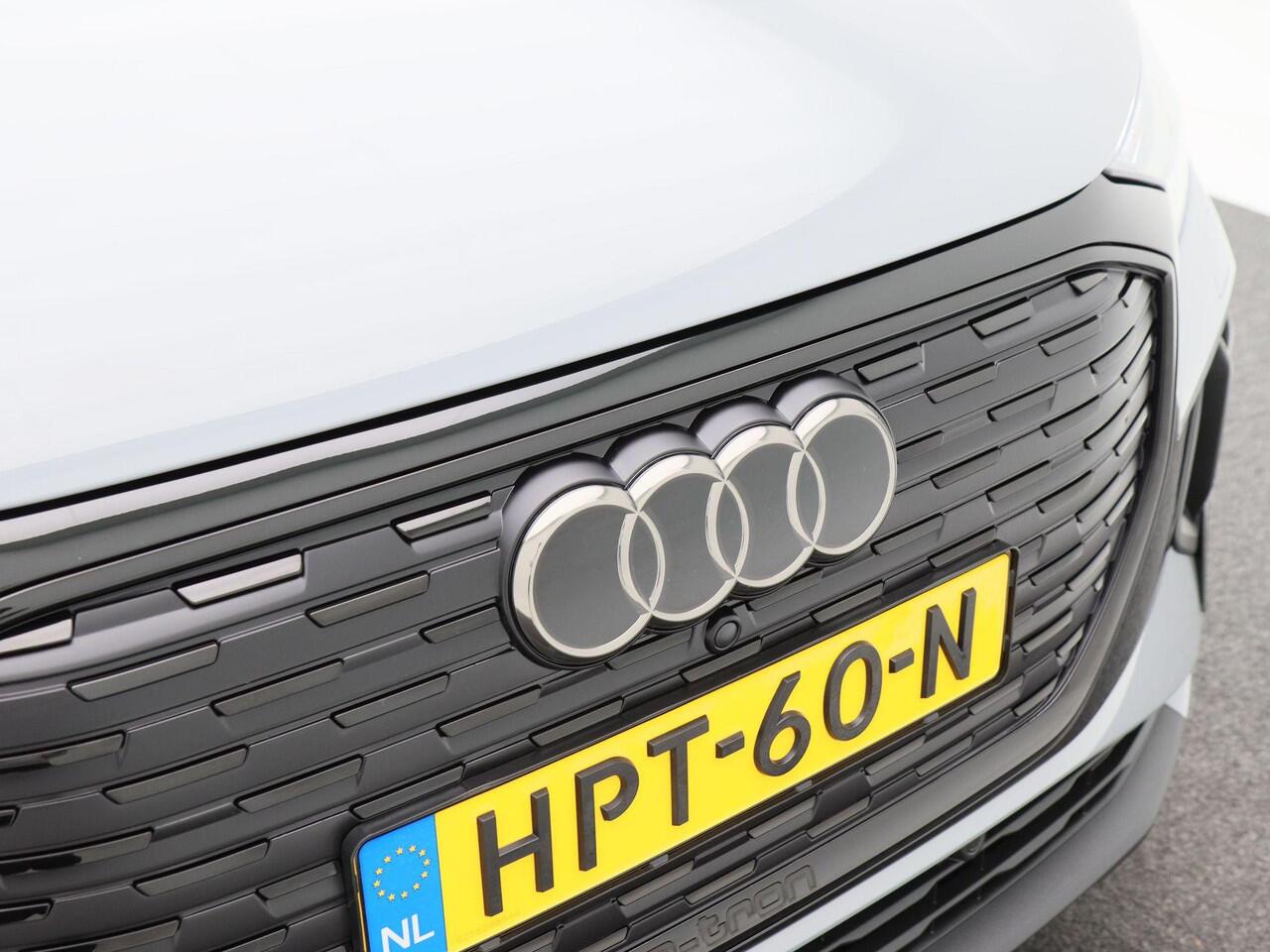 Audi Q4 e-tron 45 quattro | S Edition 82 kWh | Zwart optiek | 21 inch velgen | Privacyglas