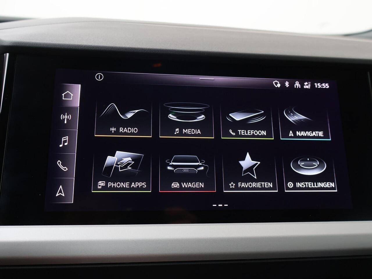 Audi Q4 e-tron 40 Edition 77 kWh | 204 PK | Gratis onderhoud t/m 3 aug. 2030 | SoH 95% | Matrix LED koplampen | Adaptieve Cruise control | Voorstoelen verwarmd |