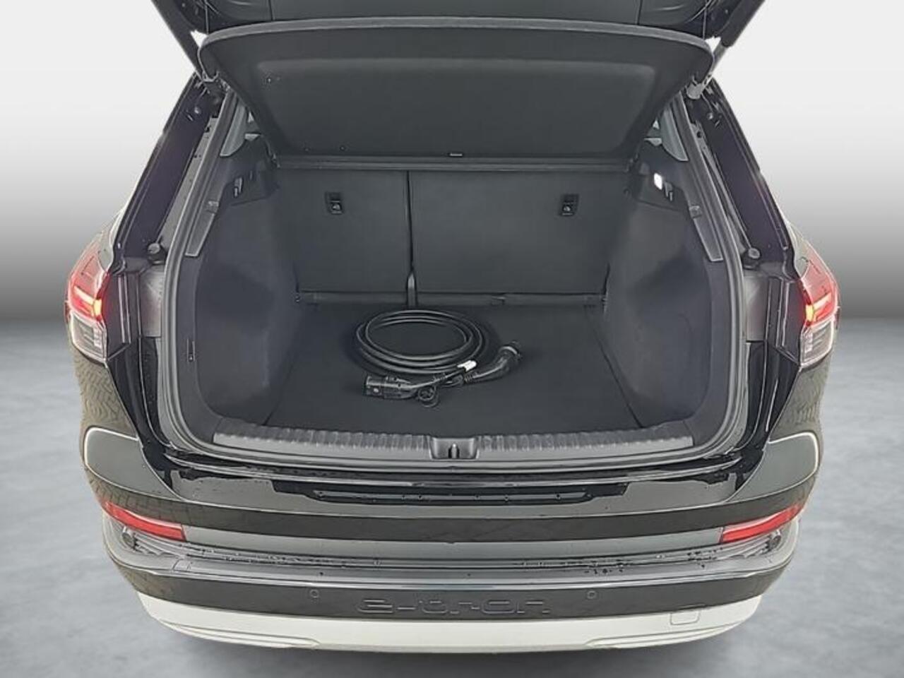 Audi Q4 e-tron 40 Launch edition Advanced Plus 77 kWh | Trekhaak |