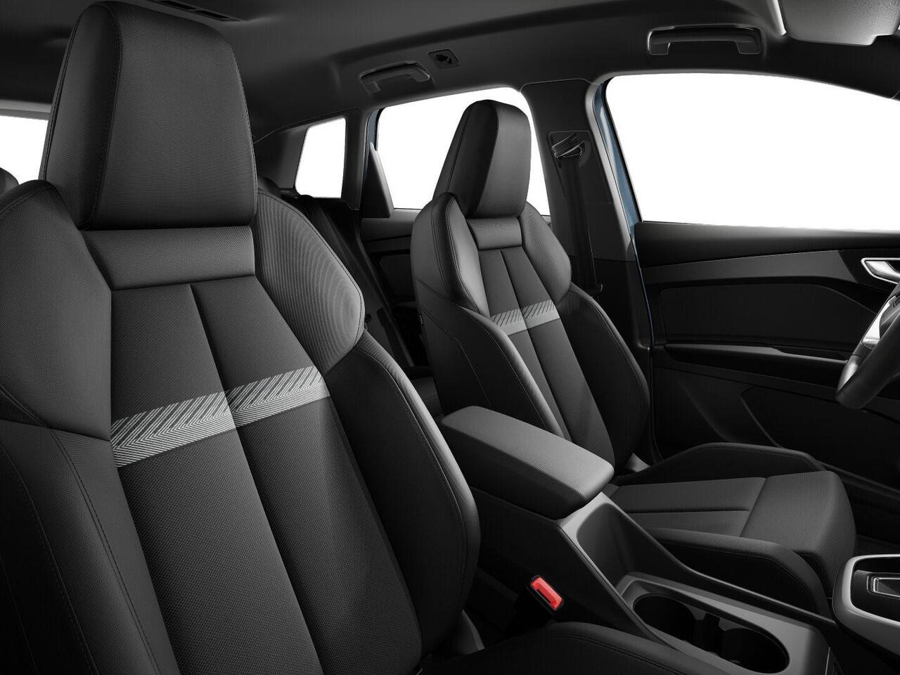 Audi Q4 e-tron 45 quattro Advanced edition 286 PK · Assist. pakket plus · Comfortpakket · Ambient light · 20" LM Velgen