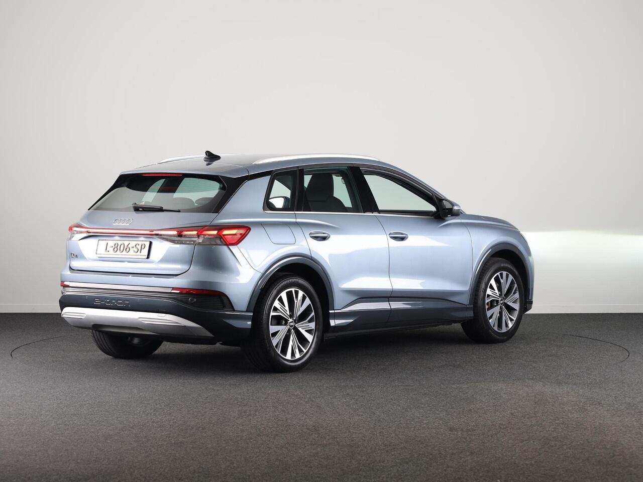 Audi Q4 e-tron 35 Launch edition Advanced 55 kWh 170pk | SOH 94% | Matrix Led | Warmtepomp | Stoelverwarming | Parkeersensoren voor en achter