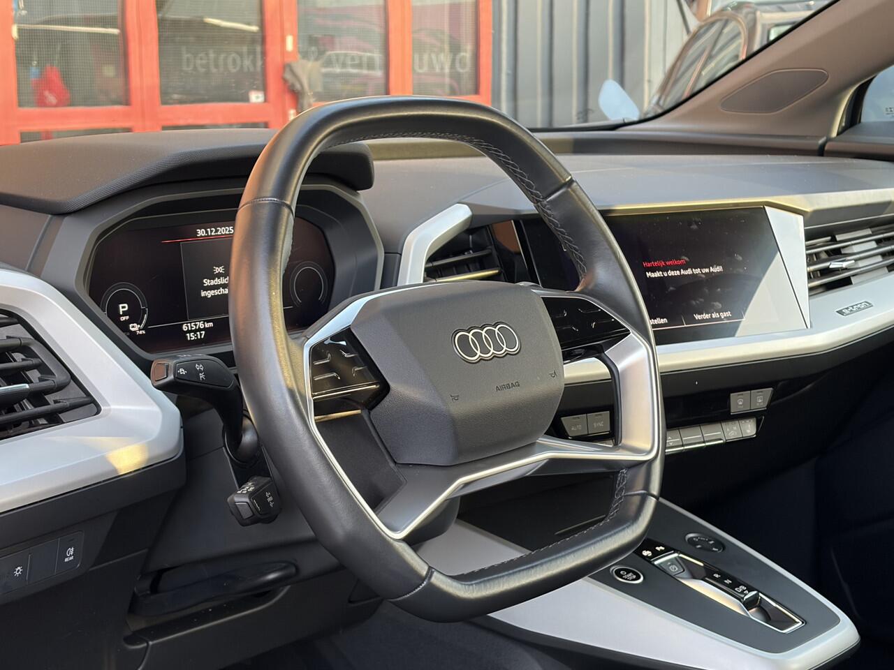 Audi Q4 e-tron 35 Launch edition 55 kWh Carplay / SOH 92% / Cruise / Stoelverwarming / Virtual