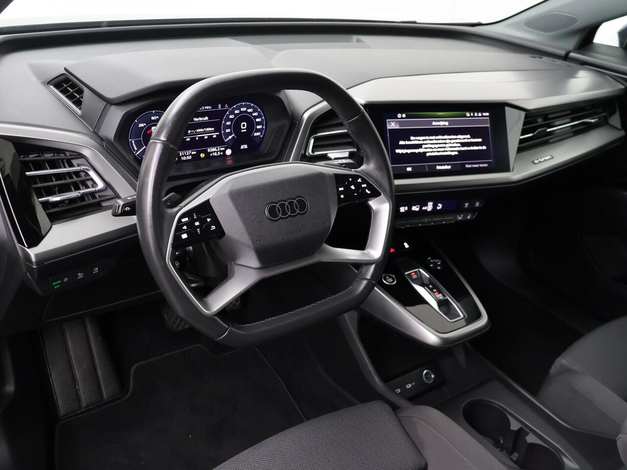 Audi Q4 e-tron 35 Launch edition Advanced 55 kWh | 170 PK | SoH 91% | Automaat | Multifunctioneel stuurwiel | Stoelverwarming | Achteruitrij camera |