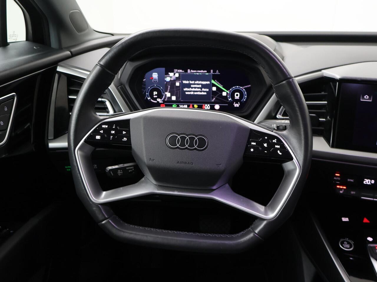 Audi Q4 e-tron 40 Launch edition Advanced 77 kWh | 204 PK | Gratis onderhoud t/m 8 jun. 2028 | SoH 91% | Adaptieve Cruise Control | Head-up display | Matrix LED koplampen | Achteruitrijcamera |