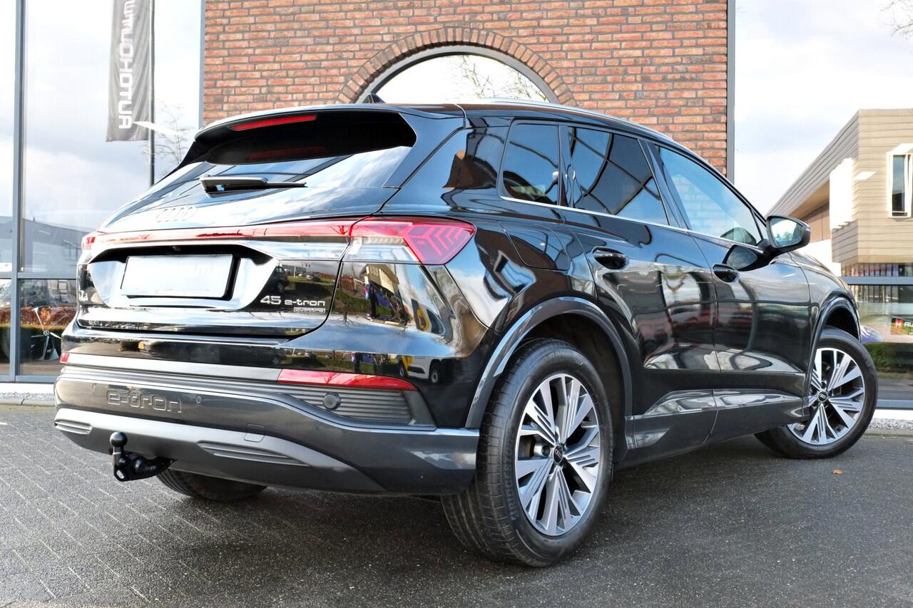 Audi Q4 e-tron 45 quattro 77 kWh Trekhaak, Leder, Sportstoelen, Achteruitrijcamera, Head-up display