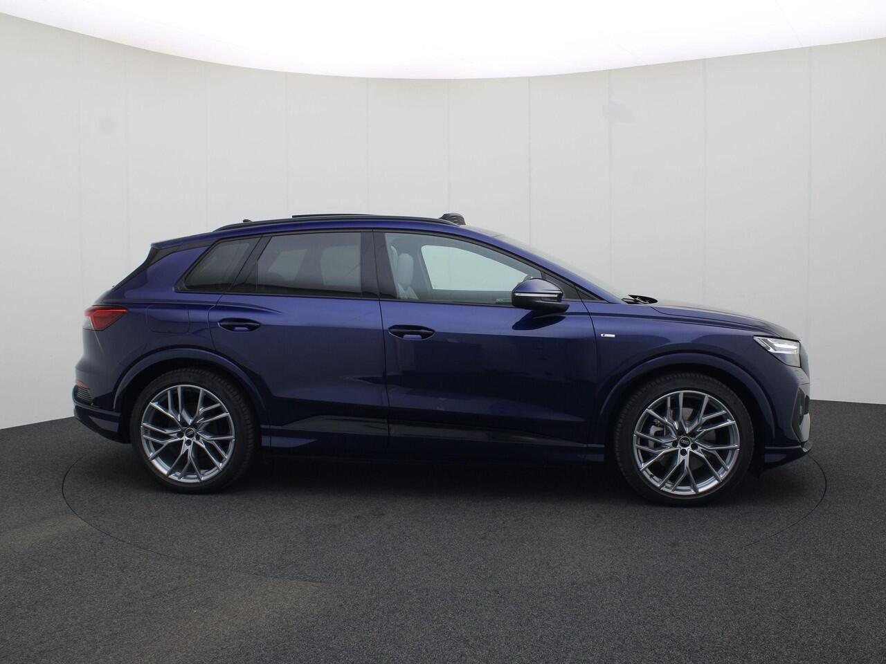 Audi Q4 e-tron 45 S Edition 286 PK Panoramadak - Comfortpakket plus - Lichtpakket plus