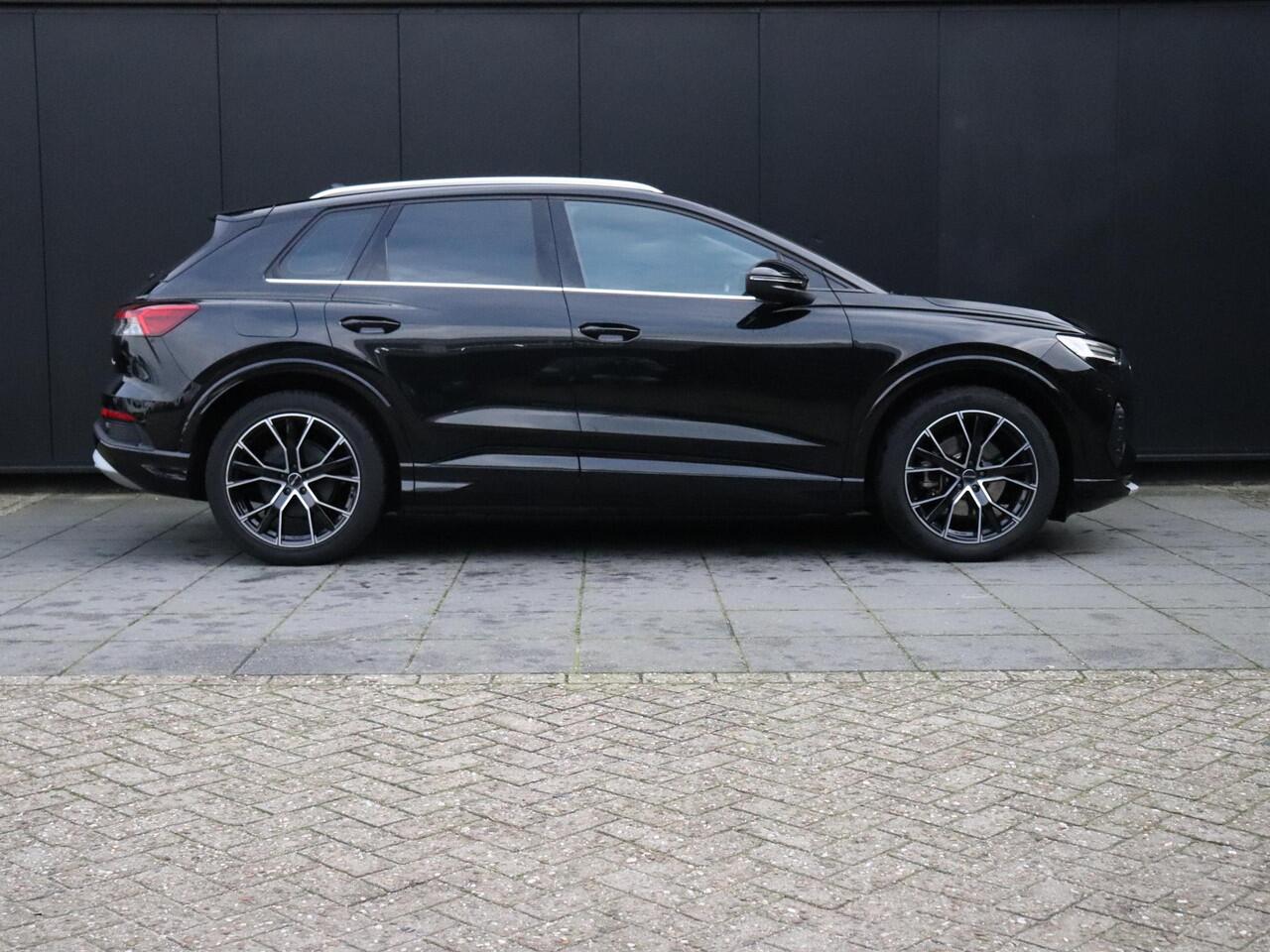Audi Q4 e-tron 35 Launch edition Advanced Plus 55 kWh | S-LINE | SOH 92% | PANODAK | WARMTEPOMP | CAMERA | APPLE CARPLAY | STOELVERW. | NIEUWSTAAT |