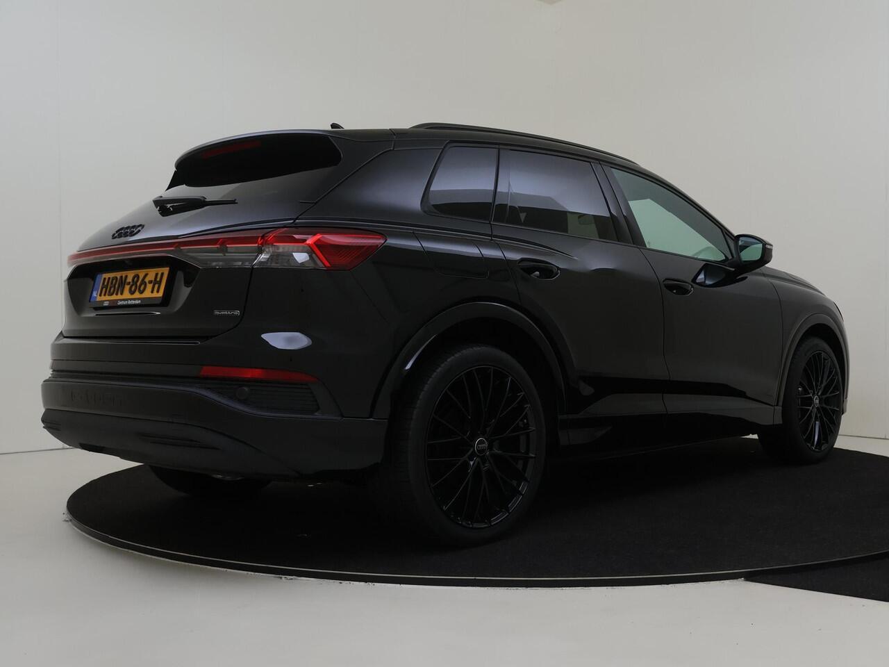 Audi Q4 e-tron 45 quattro Advanced edition 82 kWh | Achteruitrijcamera | LED Matrix | Stoelverwarming | Navigatie | Adaptieve cruise control | CarPlay | Elektrische achterklep |