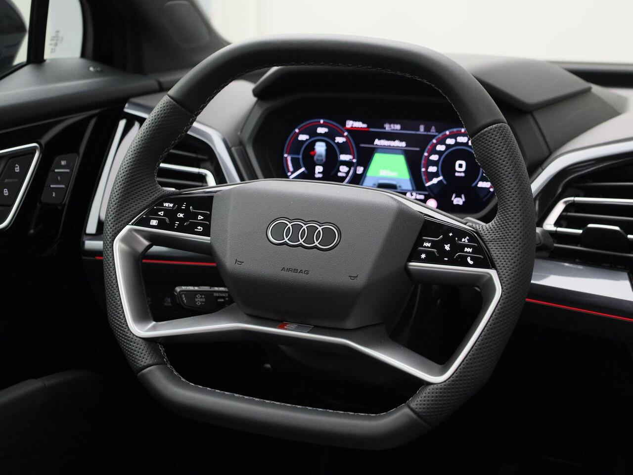 Audi Q4 e-tron 45 S Edition 286 PK Panoramadak - Comfortpakket plus - Lichtpakket plus