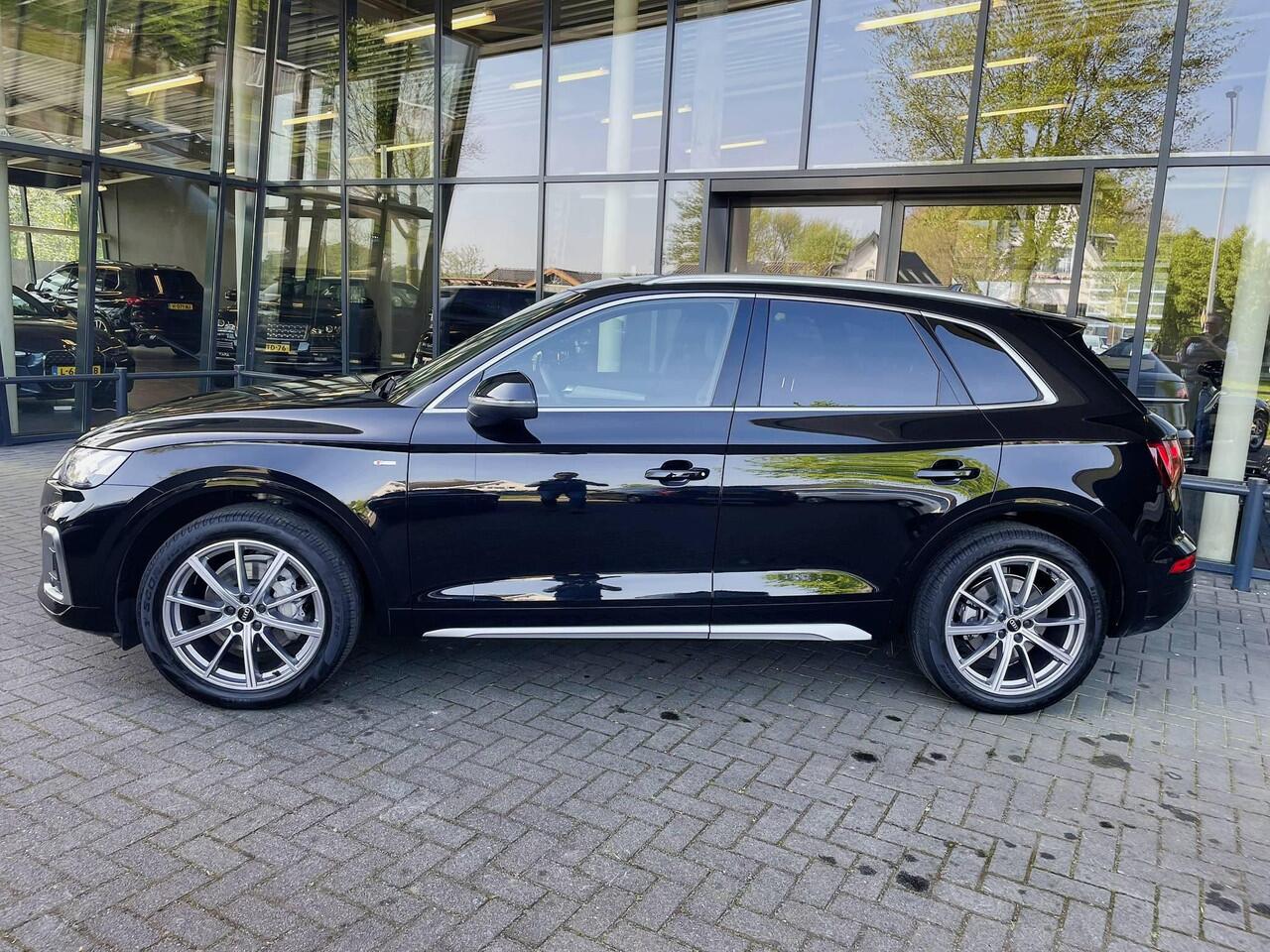 Audi Q5 40 TFSI S edition | Slechts 8000km! | Luchtvering | Tour Ass pack | Panodak | Etc.. 1 eig | Org NL