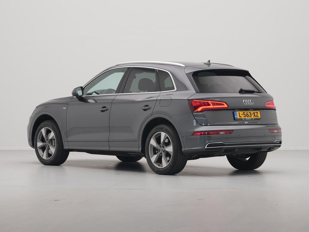 Audi Q5 50 TFSI e 300pk quattro S-Line edition Navigatie Wegkl. trekhaak 360 Camera Stoelverwarming 69