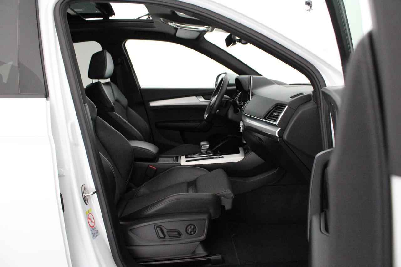 Audi Q5 Sportback 55 TFSIe 367pk 2x S-Line Camera Stoelverwarming Panoramadak Virtual Cockpit