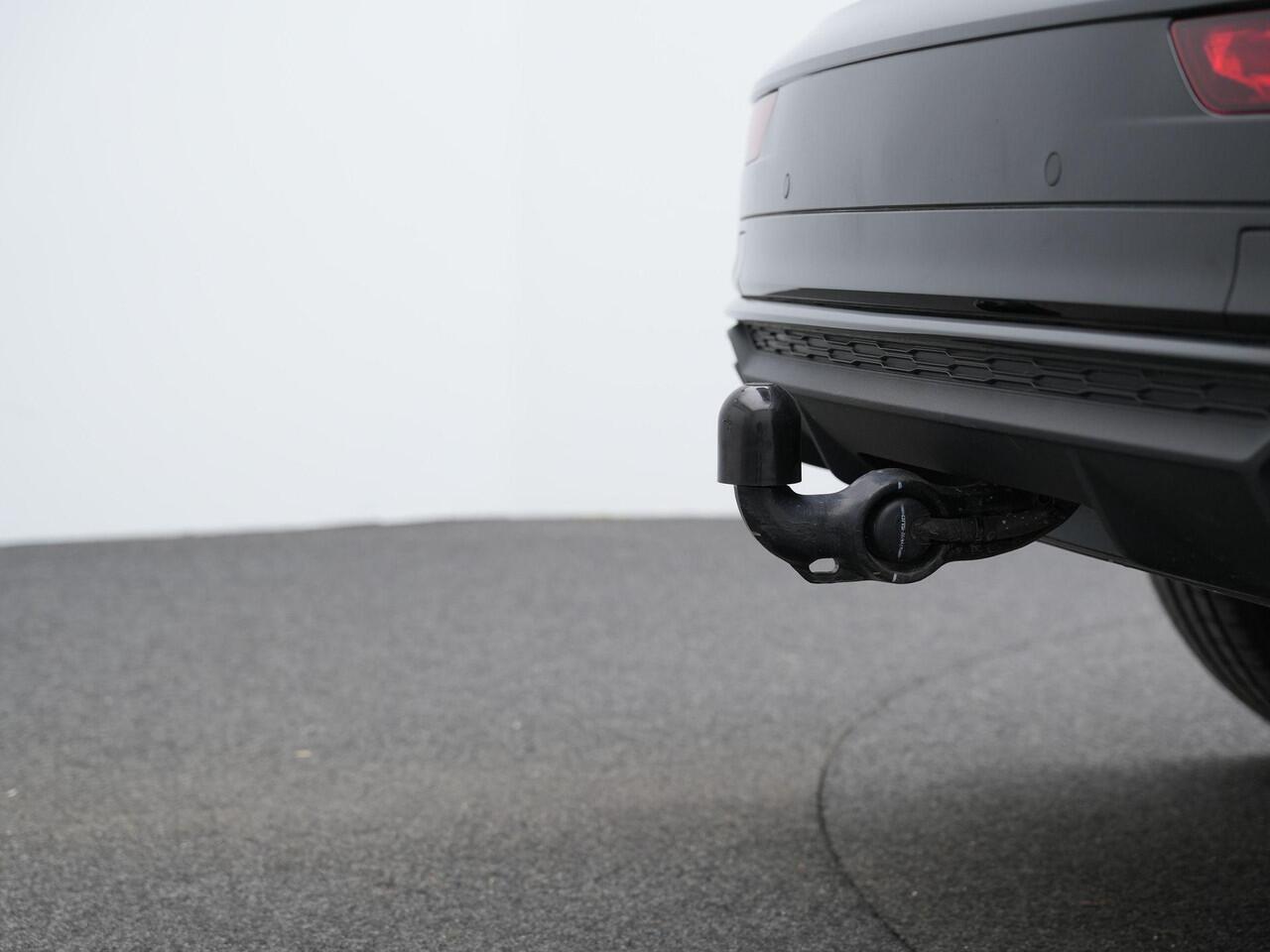 Audi Q5 50 TFSI e 299 pk quattro S-Line | Panoramadak | Trekhaak | Fijnnappa leder | Geheugenstoel | Matrix LED | Achteruitrijcamera