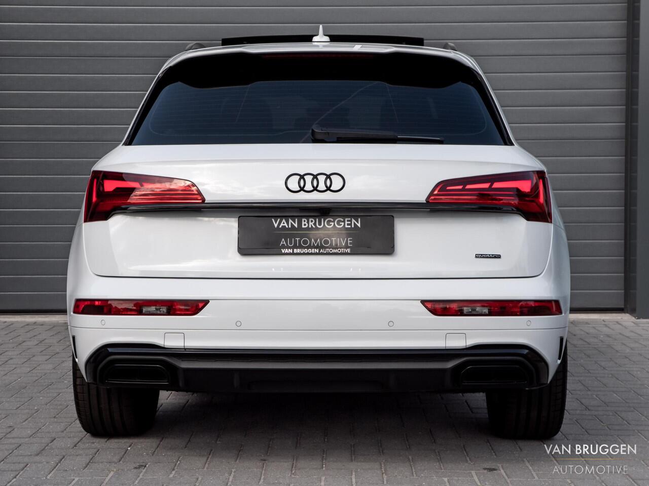 Audi Q5 50 TFSI e S-Line Pano Luchtv Trekhaak RS-Stoelen 21" Head-Up Sfeer