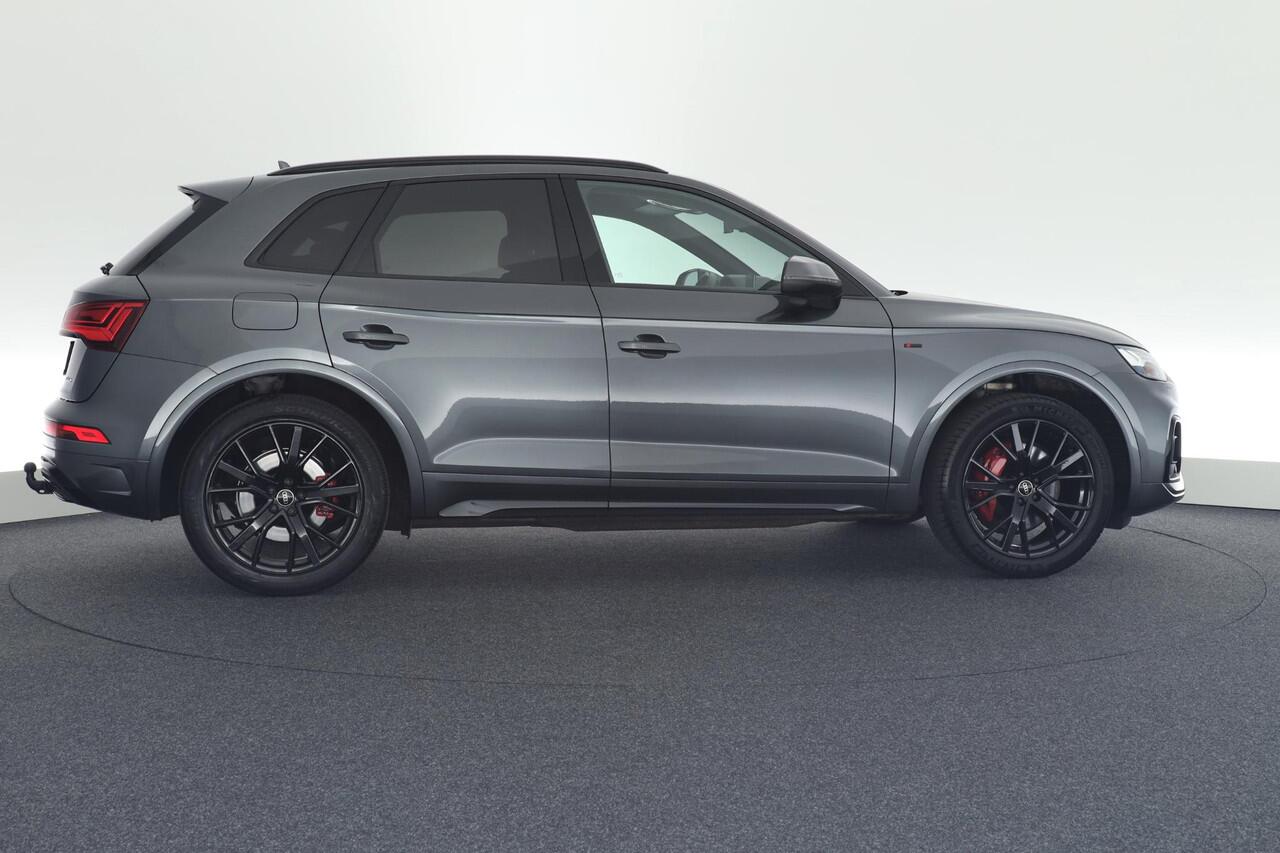 Audi Q5 55 TFSI e 368pk S-Line Competition Luchtvering Trekhaak Camera Keyless Matrix Led Navigatie