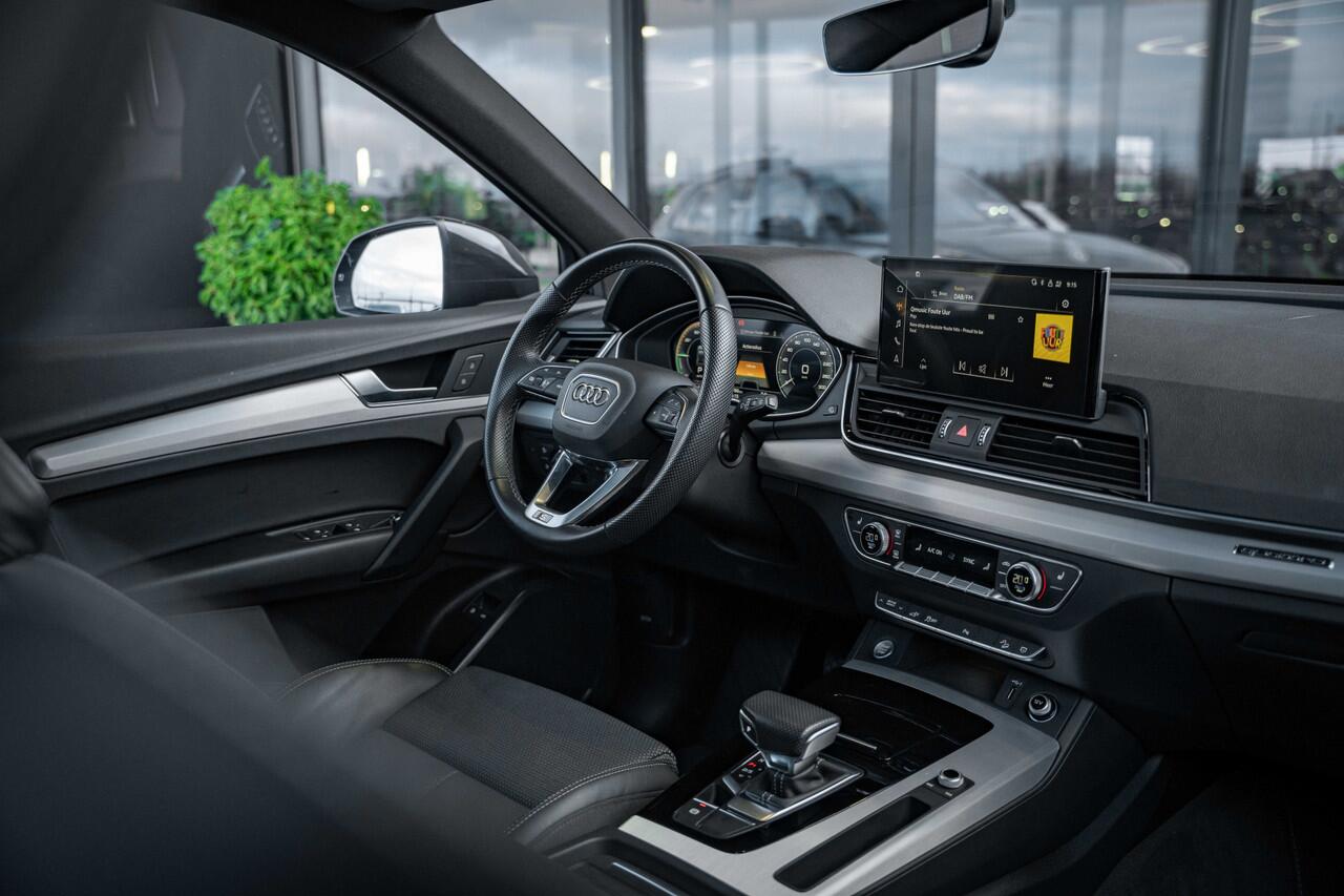Audi Q5 50 TFSI e - S-Line | Panorama | Keyless | Dealer o.h.