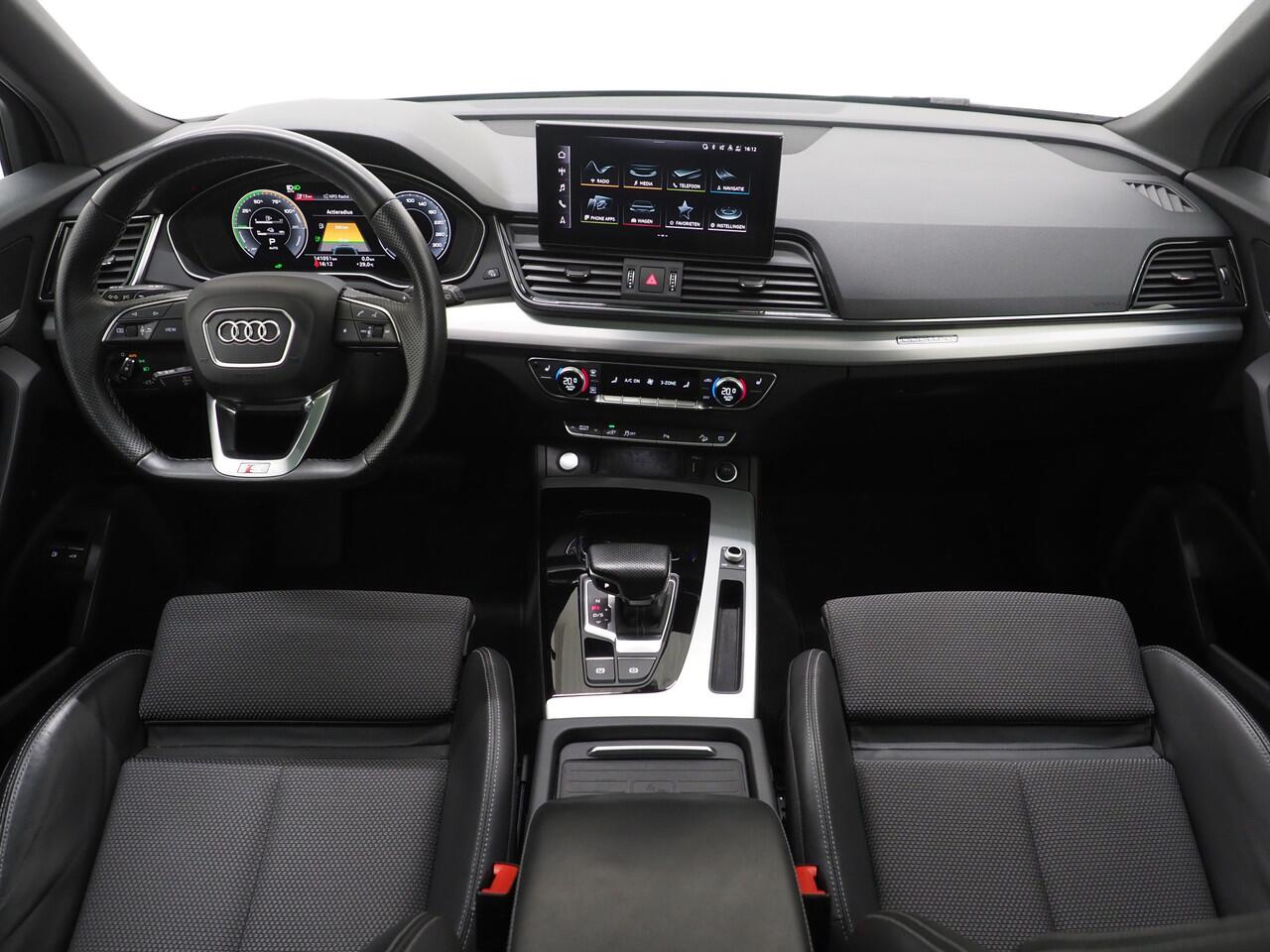 Audi Q5 55 TFSI e quattro Competition S-Line | Panoramadak | Luchtvering | Camera | Virtual | Keyless | DAB | Carplay