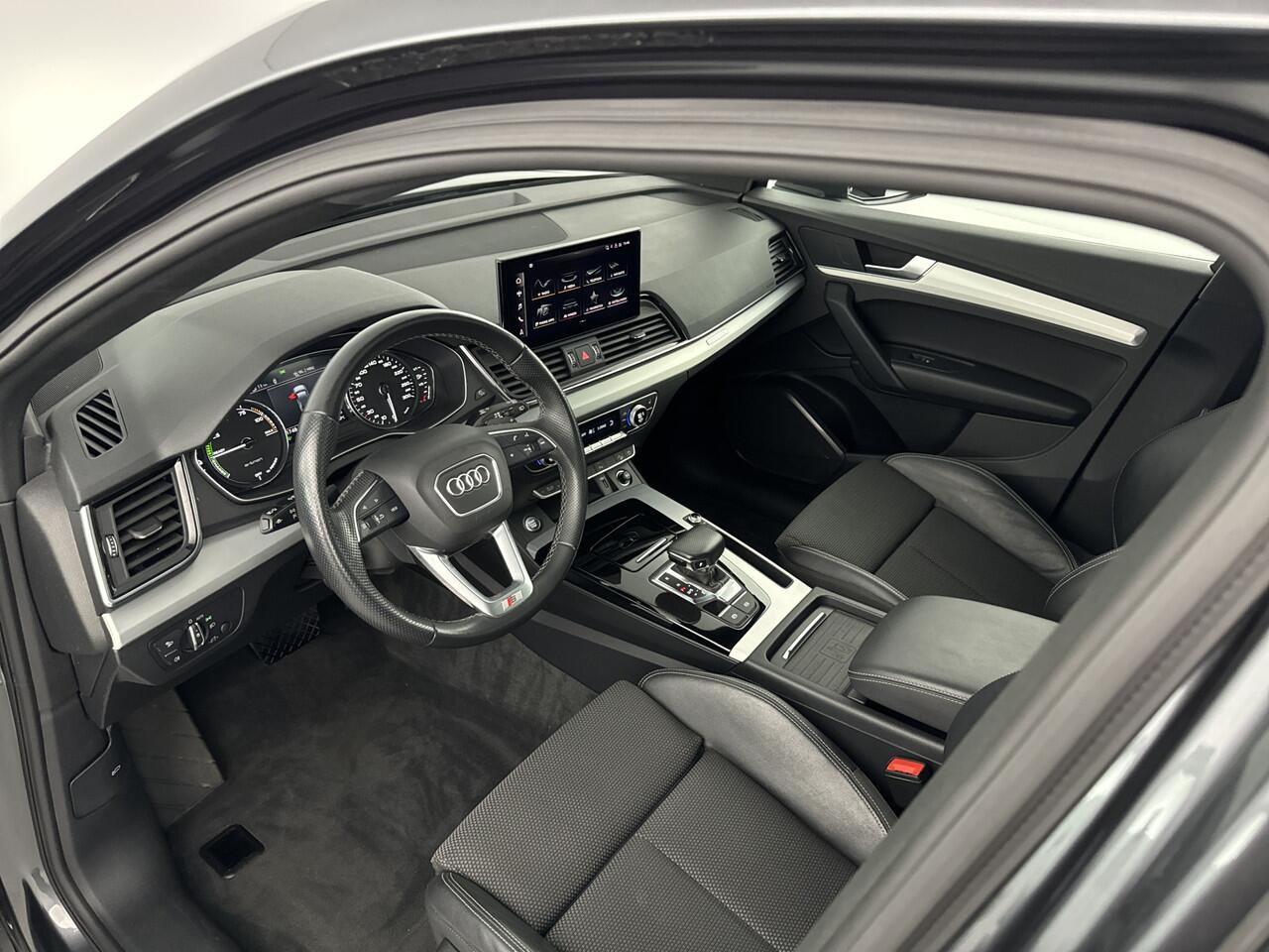 Audi Q5 50 TFSI e 266 PK S-Line /Pano-dak/19'LMV/BTW/LED