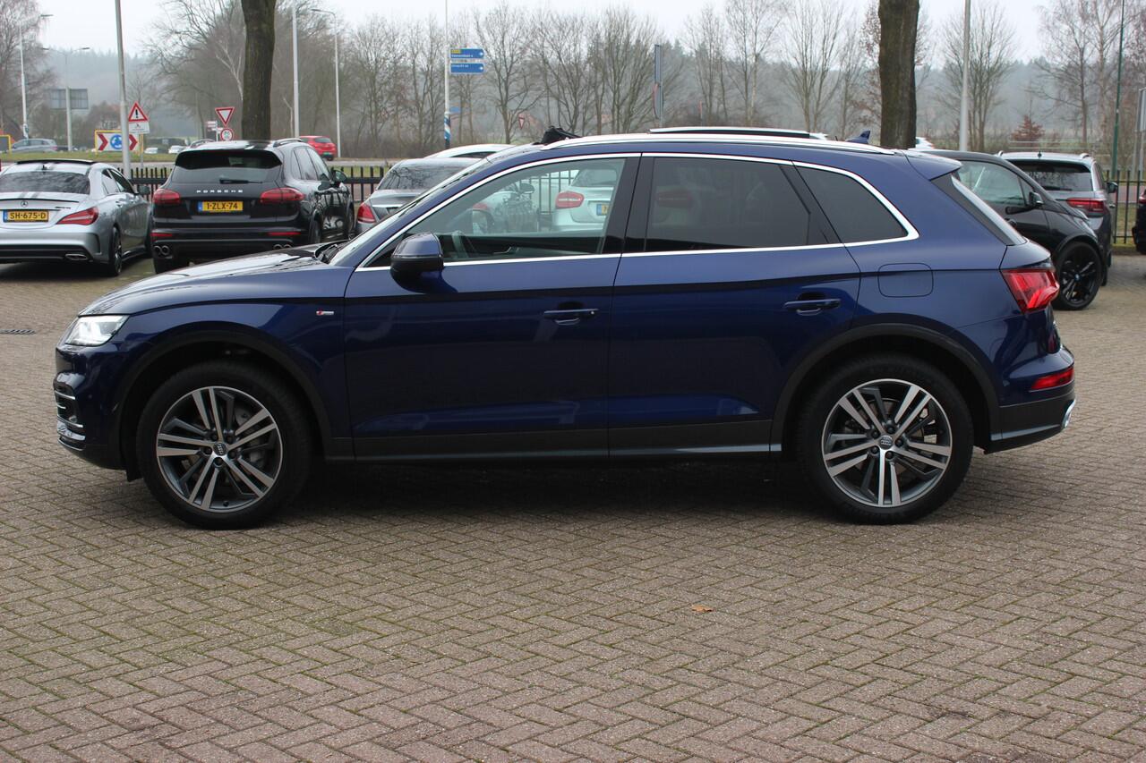 Audi Q5 55 TFSI e quattro Competition 32.038 km! / Panoramadak / 360Camera / RS Seats / B&O / 20'' / Matrix LED / Keyless / Virtual Cockpit / Stoelverwarming 4x / Dodehoek / DAB / ACC