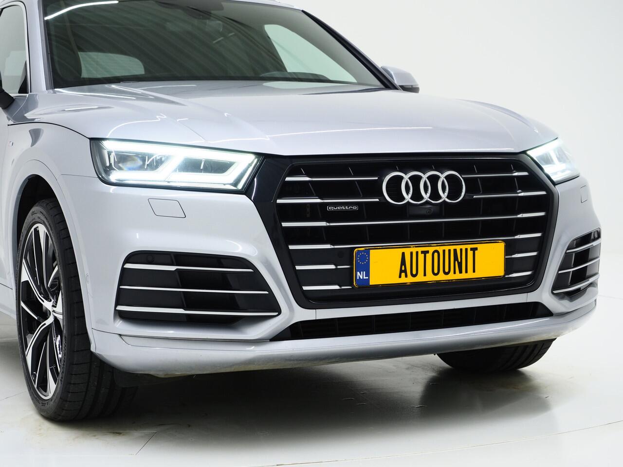 Audi Q5 55 TFSI e quattro Competition | Panoramadak | RS Stoelen | Luchtvering | 360 | Keyless | Trekhaak