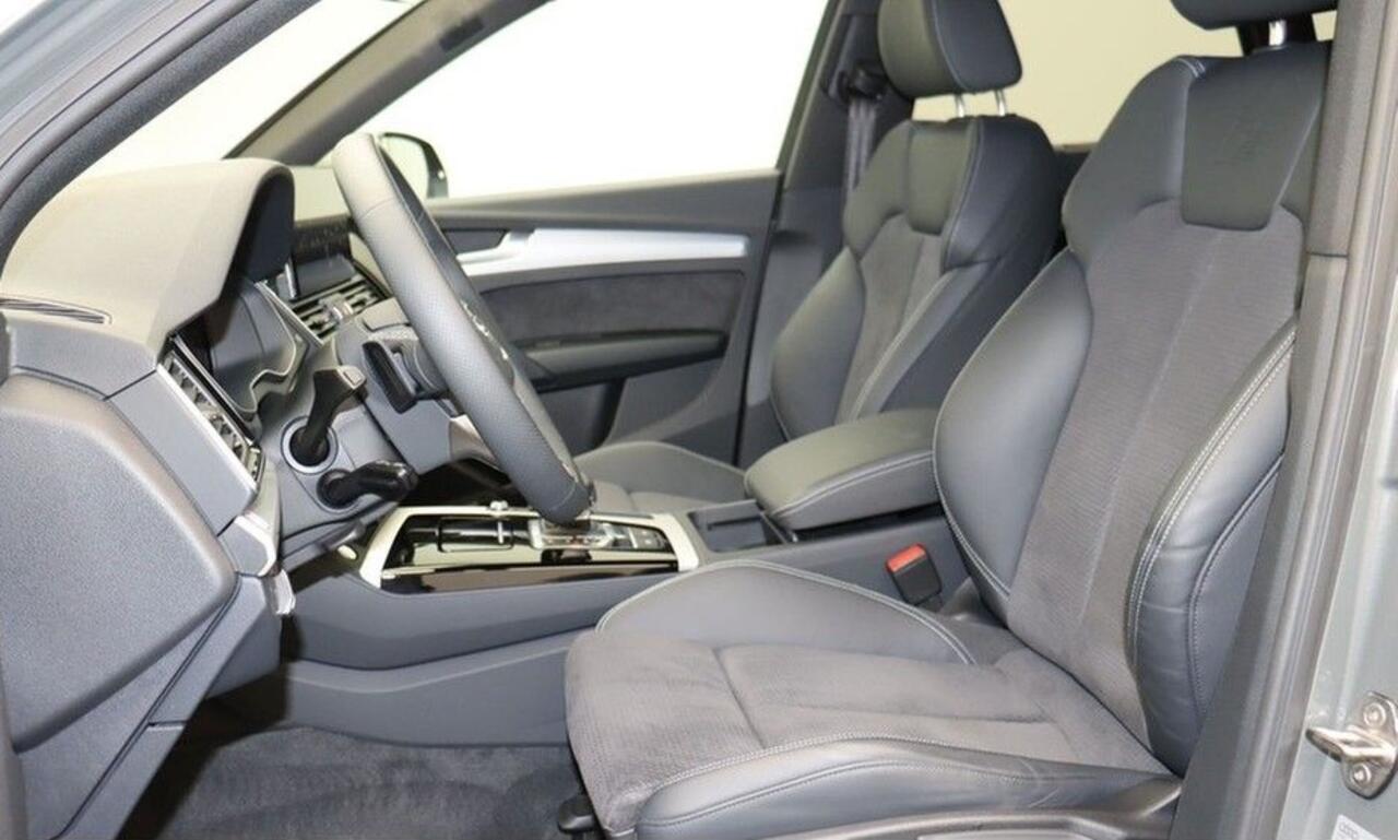 Audi Q5 50 TFSI e S Line ACC Trekhaak Sportstoelen 20 Inch Bang und Olufsen Audi Virtual Cockpit