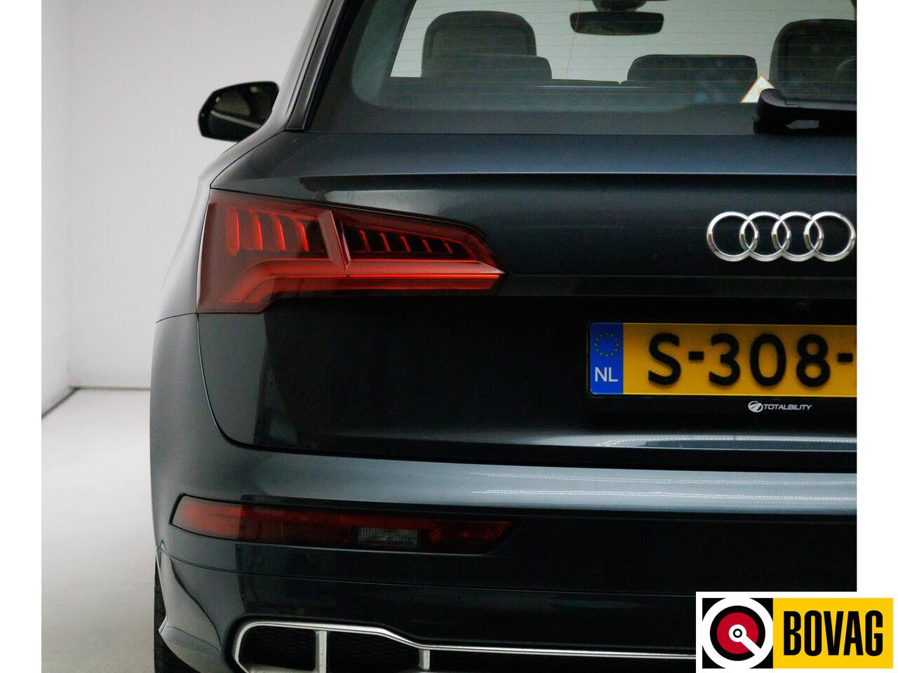 Audi Q5 55 TFSI e 367 PK quattro Competition S-Line Panoramadak, Luchtvering, Volledig leer, Adaptive cruise, Electrisch verstelbare stoelen met massage en verw. Ambiance verlichting, 360 camera, 20 inch, Navigatie, Head-up