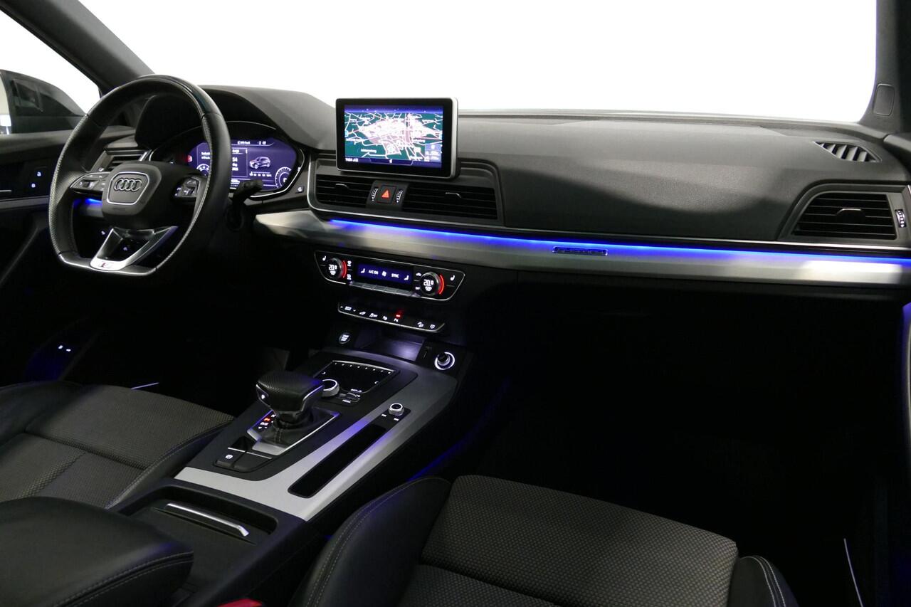 Audi Q5 55 TFSI e quattro Competition S Edition / Maxton Design Bodykit V.2 / Panoramadak / Luchtvering / Elektr. verstelbare voorstoelen / Bang & Olufsen Sound System / Matrix LED Koplampen / Rondomzichtcamera / Apple Carplay - Android Auto / Ambienteverlichting
