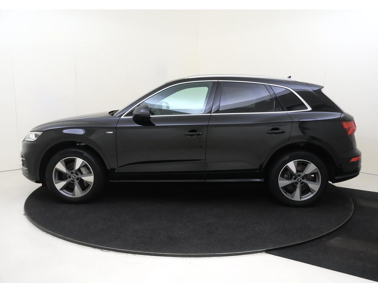 Audi Q5 55 TFSI e S edition | SoH 100% | Keyless | Adaptieve cruise control | 3-zone airco | Navigatie | Stoelverwarming | Elektrische achterklep | Virtual cockpit |