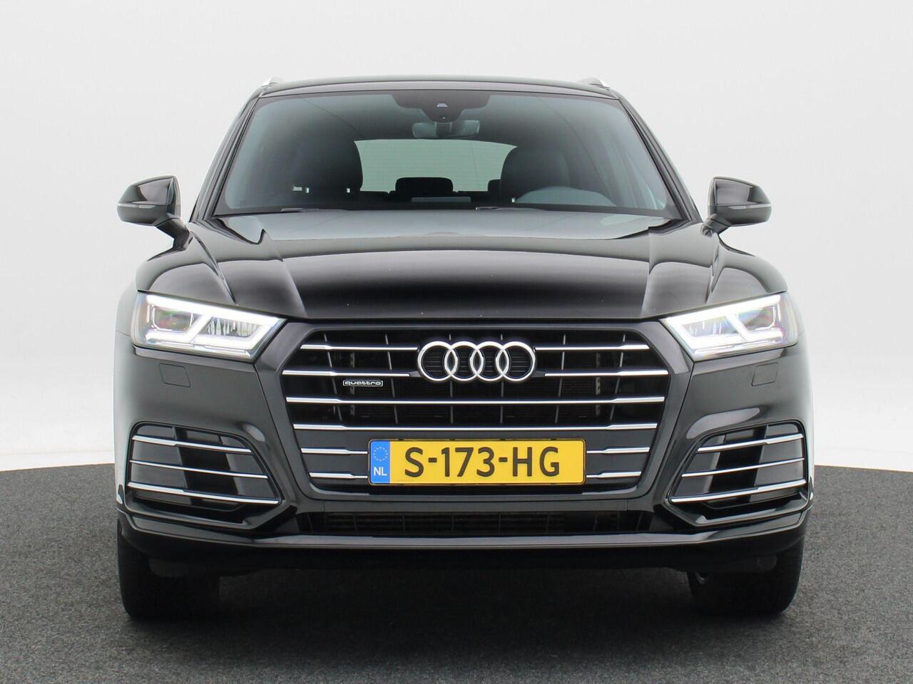 Audi Q5 55 TFSi e 367 Pk quattro S-Line | LED | Elektrische Achterklep | Privacy Glass | Stoel Verwarming | Cruise Control | 20 Inch