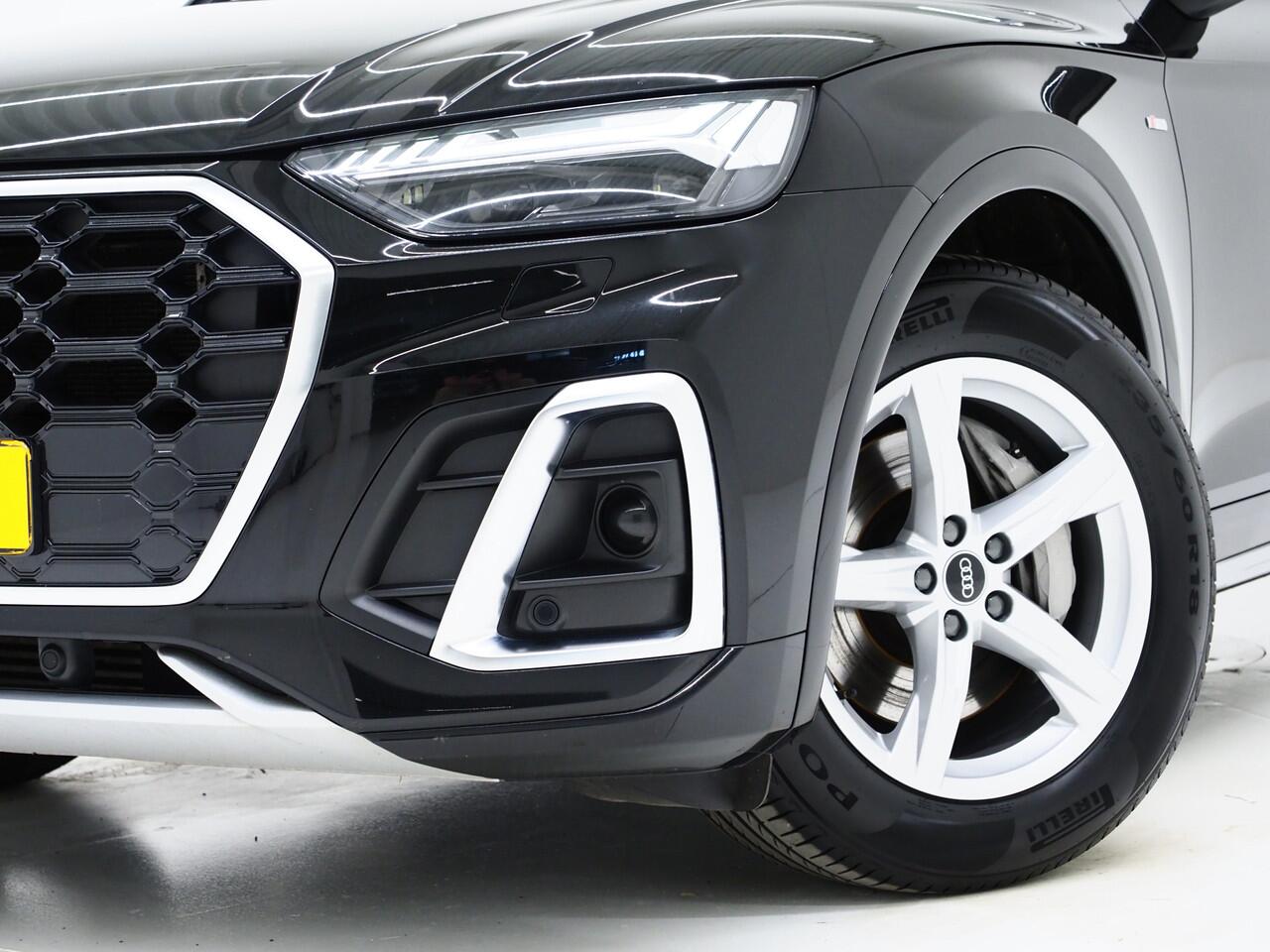 Audi Q5 55 TFSI e quattro Competition S-Line | Panoramadak | Luchtvering | Camera | Virtual | Keyless | DAB | Carplay