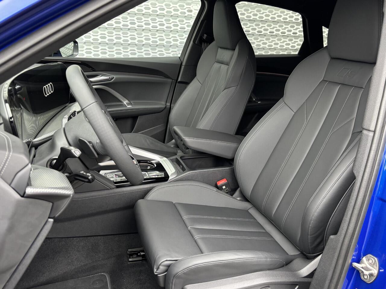 Audi Q5 Sportback S edition Competition e-hybrid 367 PK | Audi Sport velgen 21" | Panoramadak | Trekhaak | Ambient Lighting