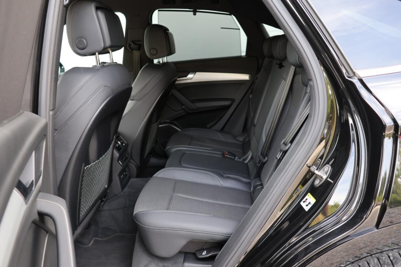 Audi Q5 55 TFSIe S-Line - 367 pk **Bang Olufsen / Trekhaak / 360 camera